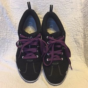 Ryka Tempo Walking Sneaker